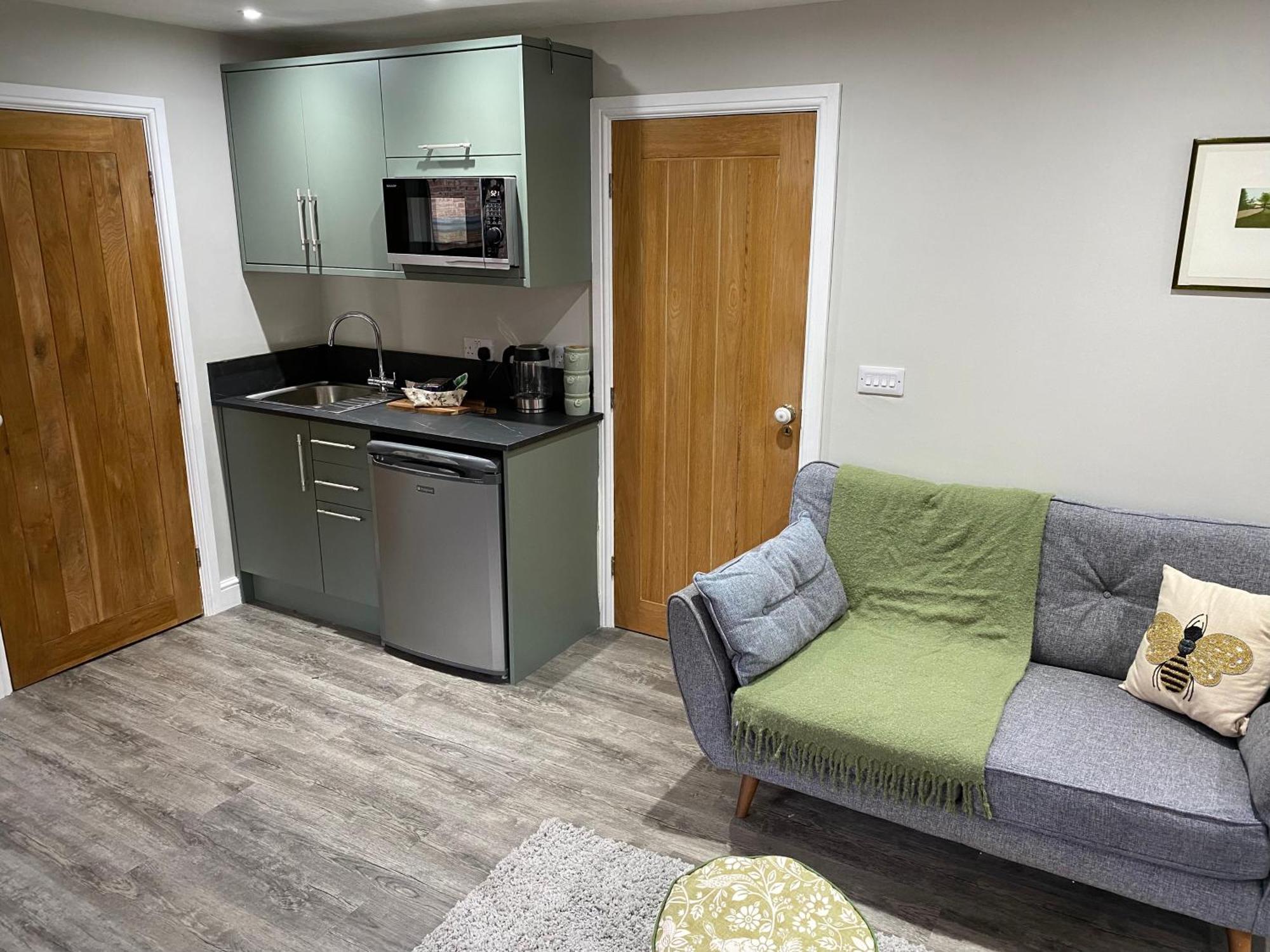 Spalding - Self Contained Studio Double - An Extra Single Bed Can Be Provided Exterior photo